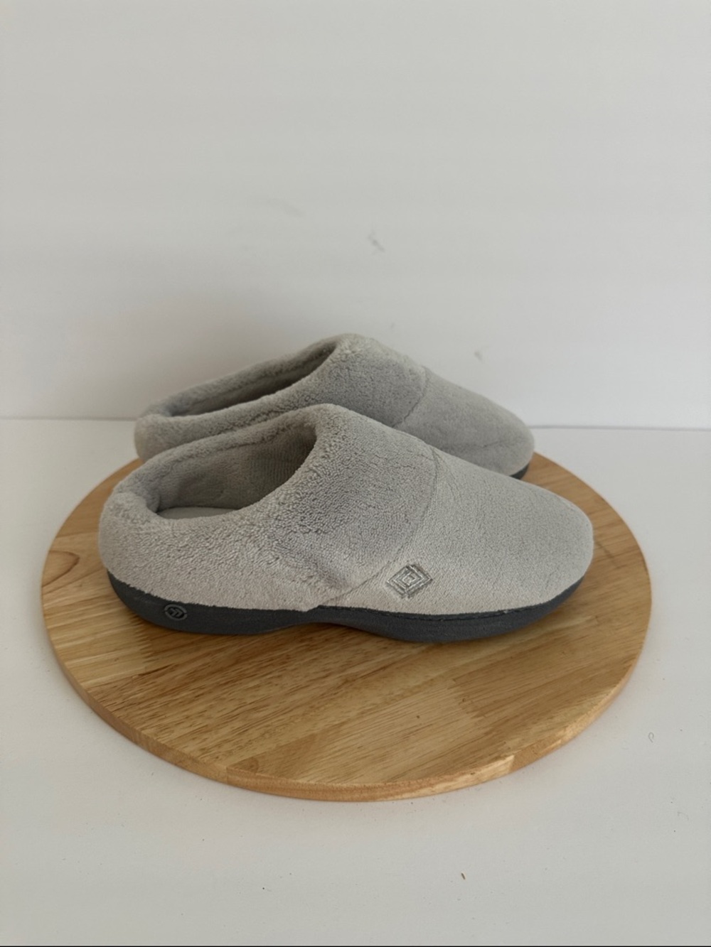 Isotoner Hoodback Womens Clog Slippers